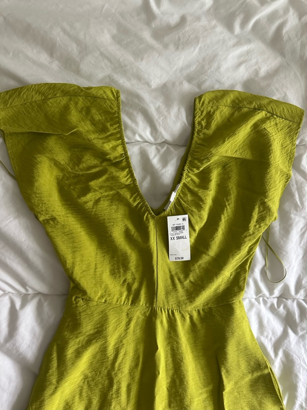 Women’s Flowy V-Neck Maxi Dress in Green - Picture 2 of 4